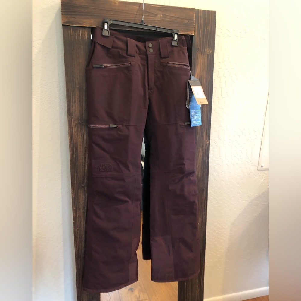 New maroon north face ski pants